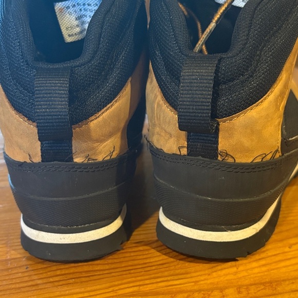 Timberland Kids Brown and Black Adventure Boots - Picture 4 of 10